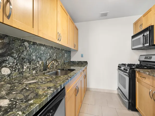 199 Bowery 5B image 2 of 4