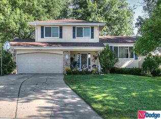 14036 Woolworth Cir, Omaha, NE 68144