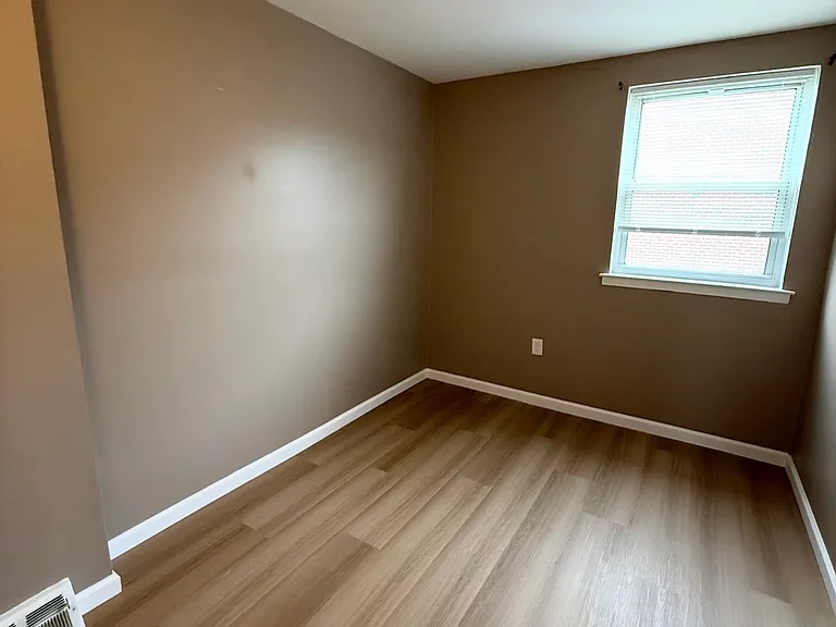 9889 Garvey Dr — Photo 29