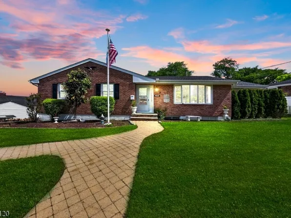 840 Lopatcong St, Belvidere Twp., NJ 07823