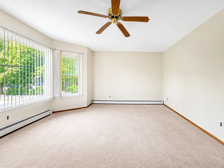 120 Fenner Ave #2 — Photo 4