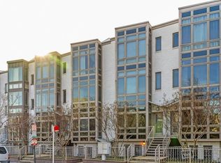 219 R St NE APT A, Washington, DC 20002