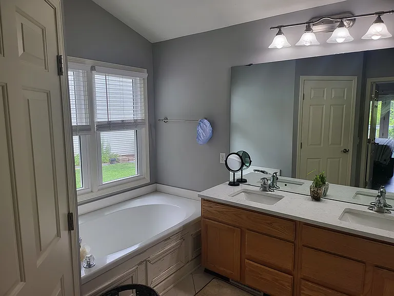 Master Bath in Main floor