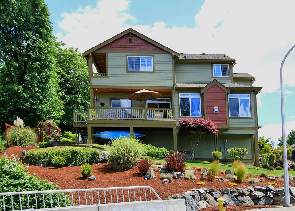 2nd image of 1200 N 27th Pl