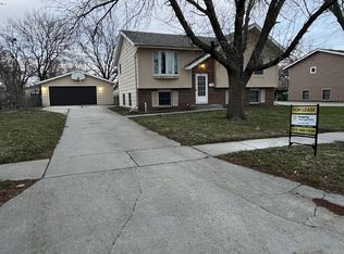 409 NW Arlan Dr, Ankeny, IA 50023