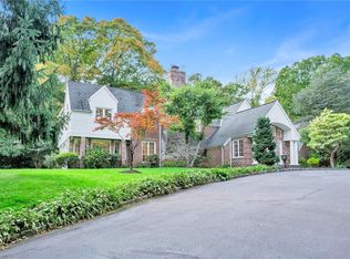 223 Saxon Woods Rd, White Plains, NY 10605