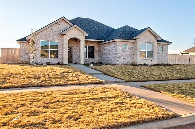 1st image of 207 Blackhawk Dr