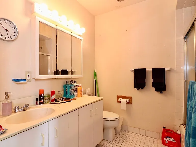 450 7th St #1M — Photo 12