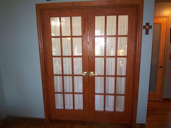 3rd image of 6927 Bluebird Dr