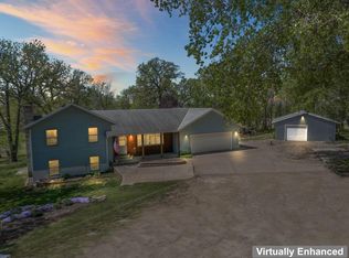 1530 250th Ct E, Faribault, MN 55021