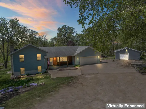 1530 250th Ct E, Faribault, MN 55021