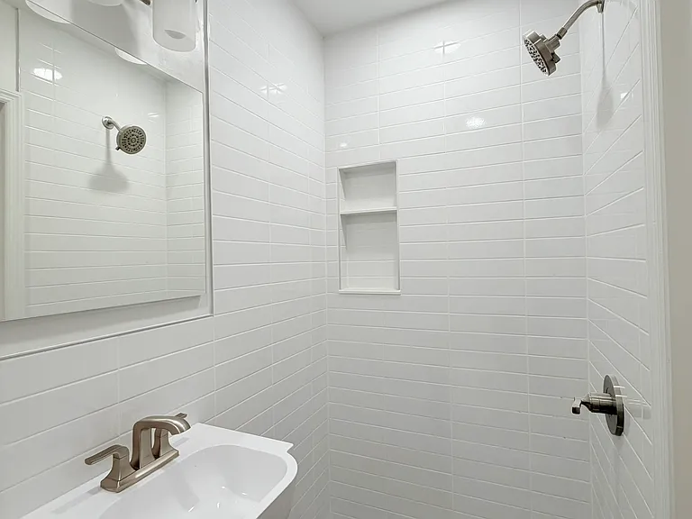 183 Greenpoint Ave #2 — Photo 15