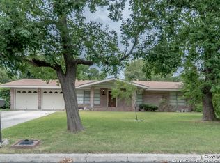 221 Driftwind Dr, Windcrest, TX 78239