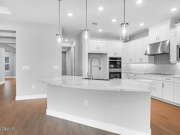 3rd image of 2982 Arranmore Dr
