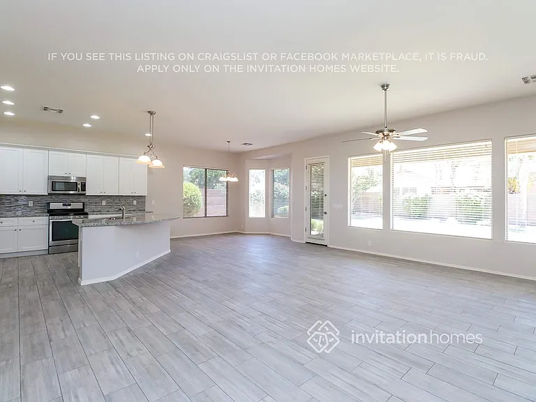2551 S Drexel — Photo 5