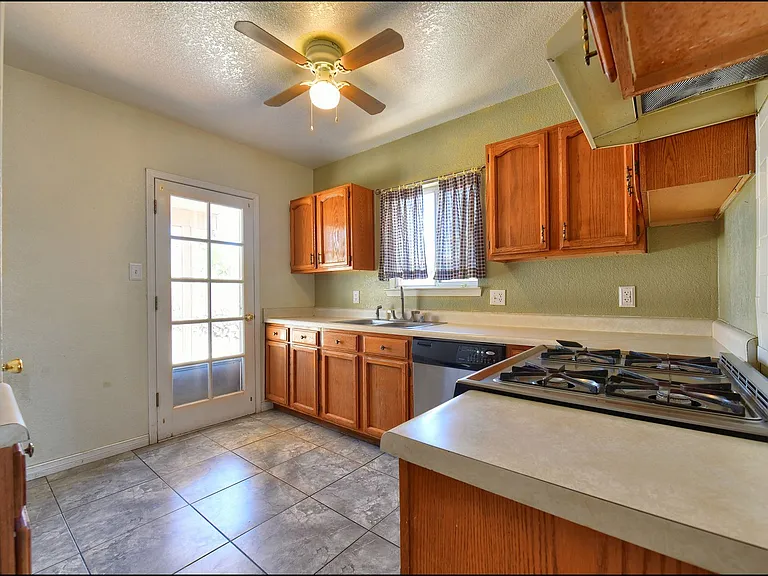 7317 Desierto Rico Ave — Photo 14