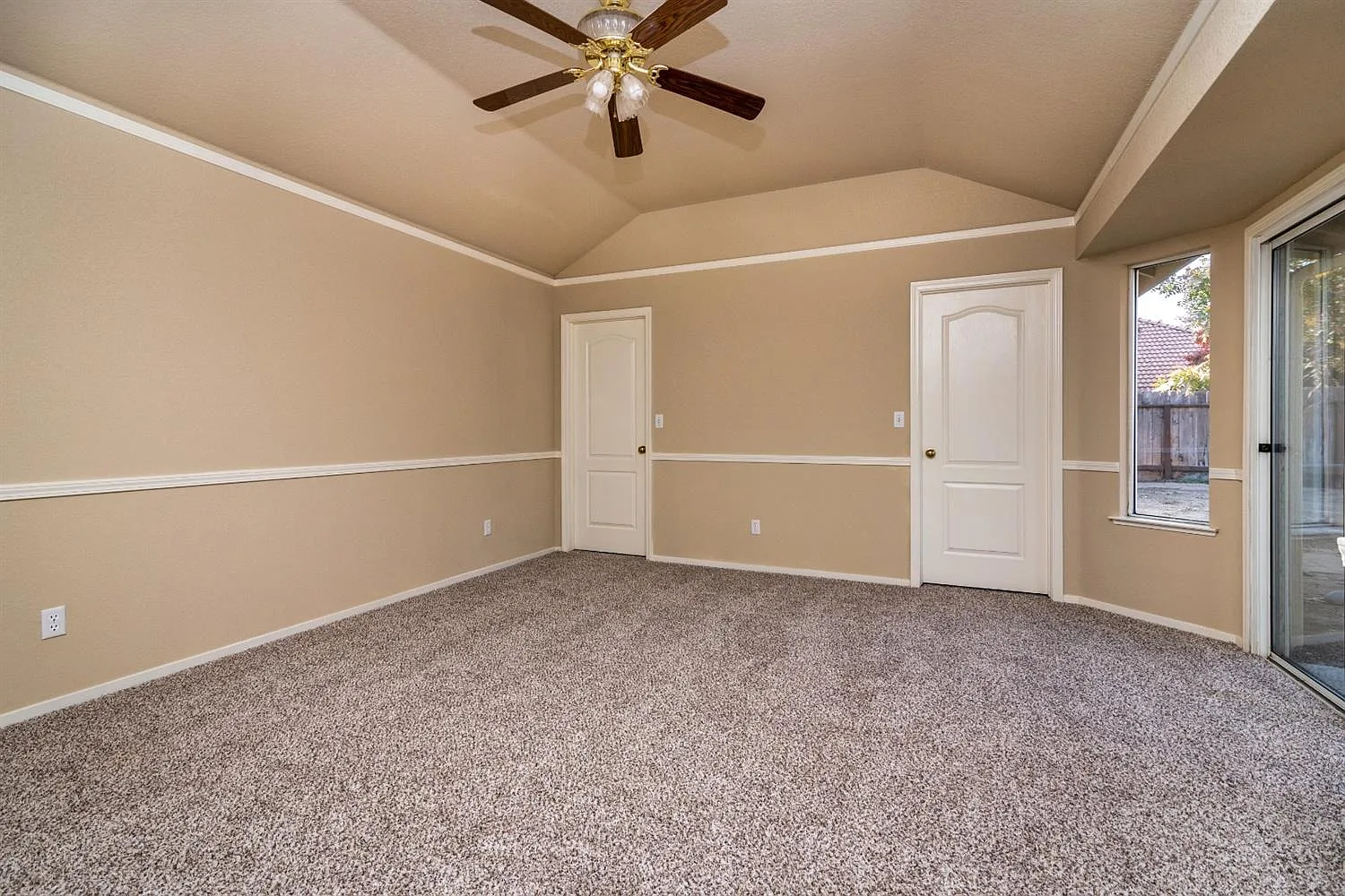 6229 N Capri Ct photo 1