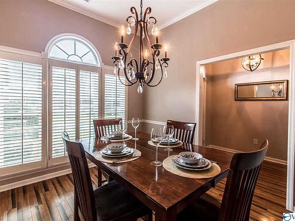 4th image of 2603 Redfield Ct SE