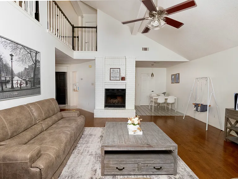 9238 Proclamation Dr — Photo 1