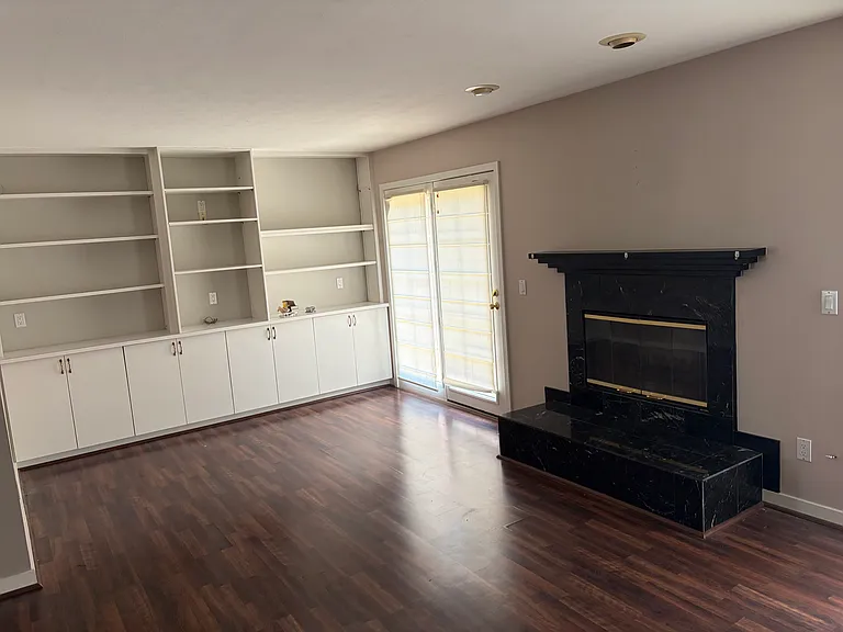 5055 Bristol Ct — Photo 7