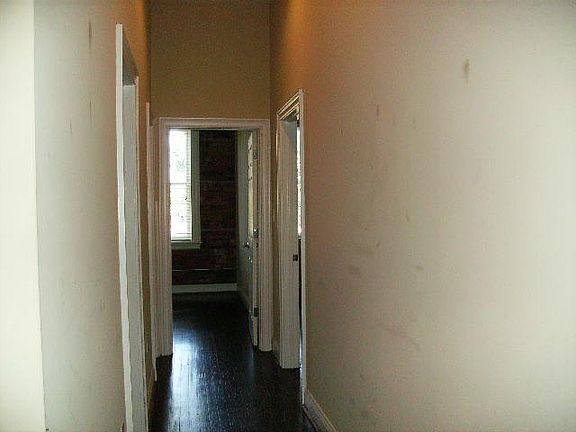 3rd image of 627 High St APT D