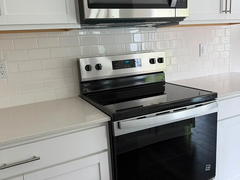 228 Chapel St — Photo 15