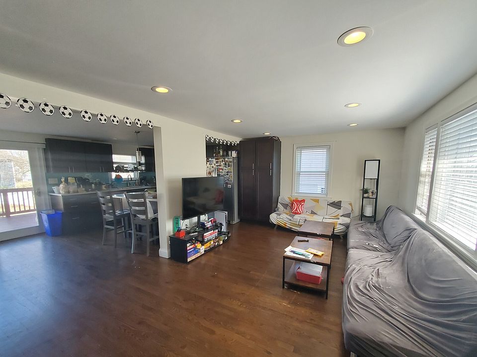 1st image of 71 Rock Glen Rd #B