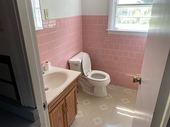 2nd image of 377 South St E APT 1
