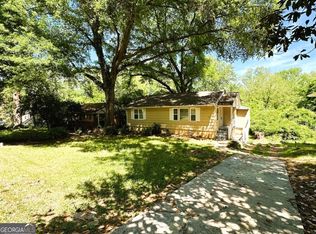 1900 Meadow Ln, Decatur, GA 30032