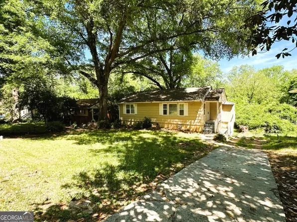 1900 Meadow Ln, Decatur, GA 30032