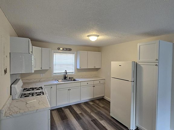 2nd image of 101-103 Walsh Ln