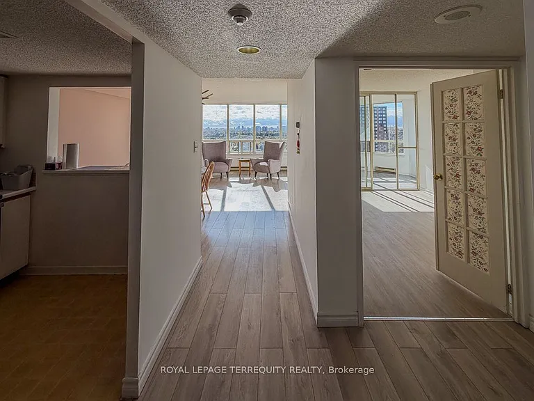 150 Alton Towers Cir #1513 — Photo 2