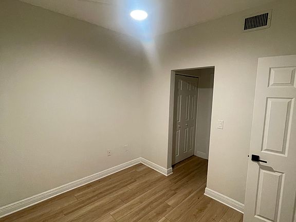 4th image of 201 SE 2nd Ave Suite 302