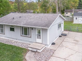 4107 Hamilton Dr, Midland, MI 48642