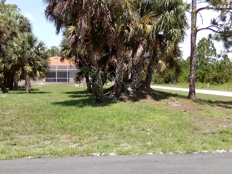 630 Beach Ave S — Photo 35