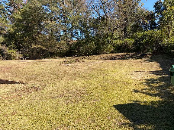 3rd image of 7454 Grayson Dr