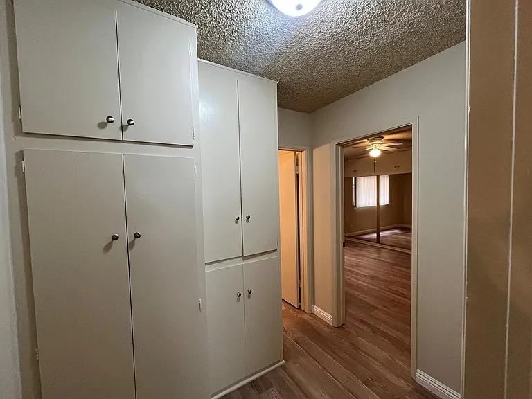 426 E Valencia Ave #B — Photo 10