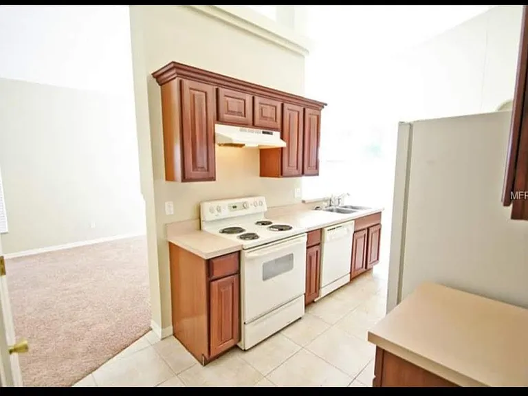 2063 Kaylas Ct — Photo 4