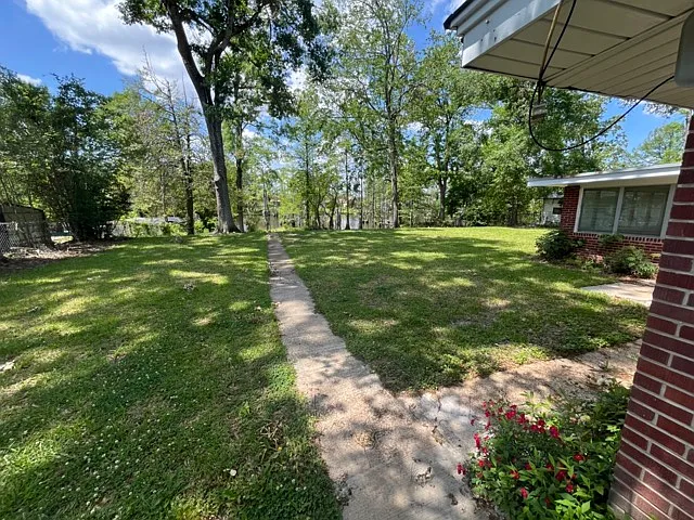 507 Lakeshore Dr — Photo 6