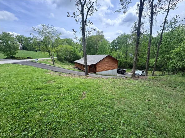 316 Ridgewood Blvd, Belpre, OH 45714