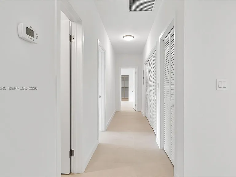 950 Bayamo Ave — Photo 32