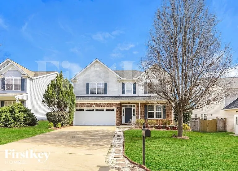 2114 Feather Ridge Dr — Photo 1