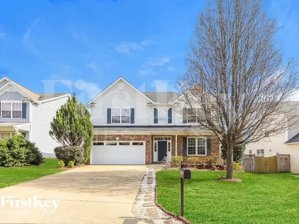 2114 Feather Ridge Dr, Holly Springs, NC 27540