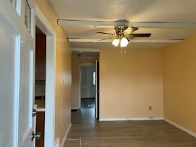 728 Walnut St — Photo 5