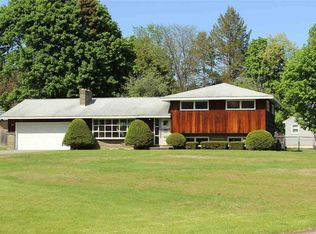 2 Cypress Dr, Glenville, NY 12302