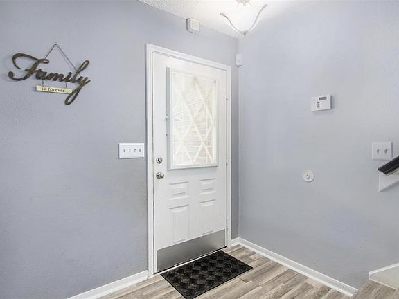 5th image of 4011 Beechwood Dr