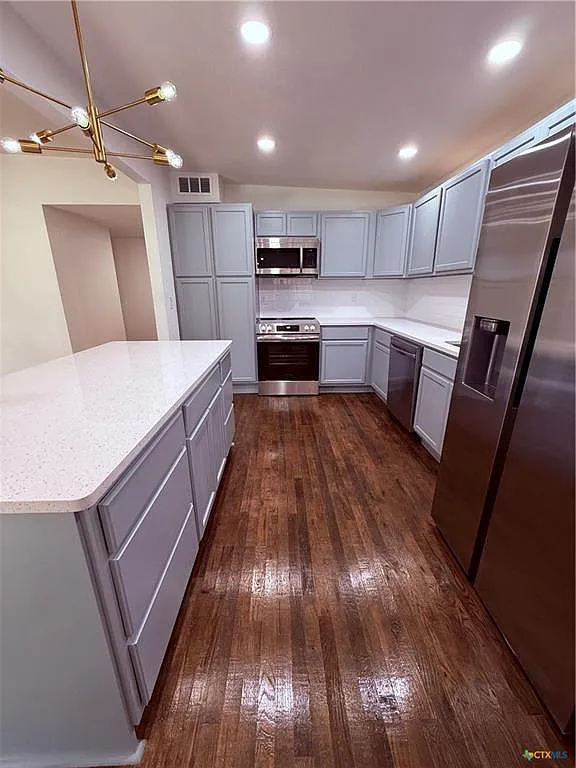 3 bed, 2.0 bath, 1772 sqft, $1,575 — Photo 1