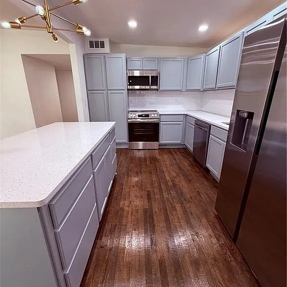 2218 Terrace Dr — Photo 1