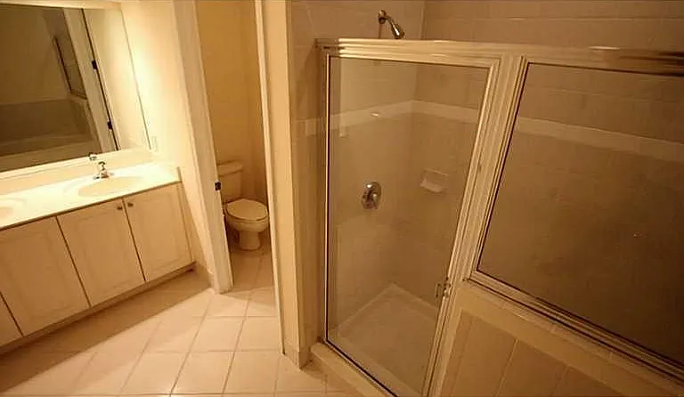 515 SW 147th Ave — Photo 10