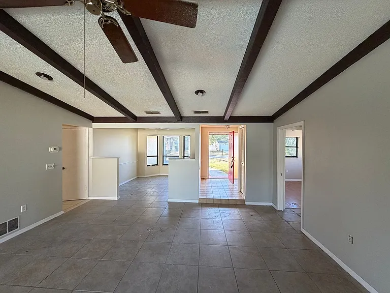 1649 Georgetowne Blvd — Photo 10